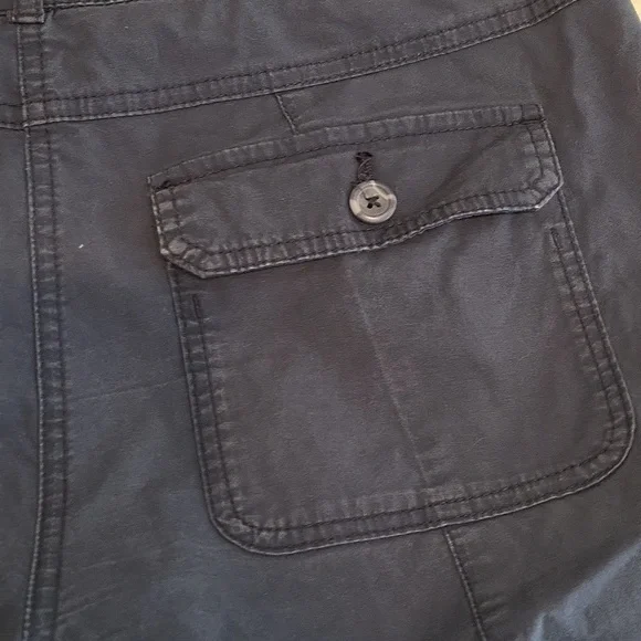 Capri pants - Picture 8 of 11